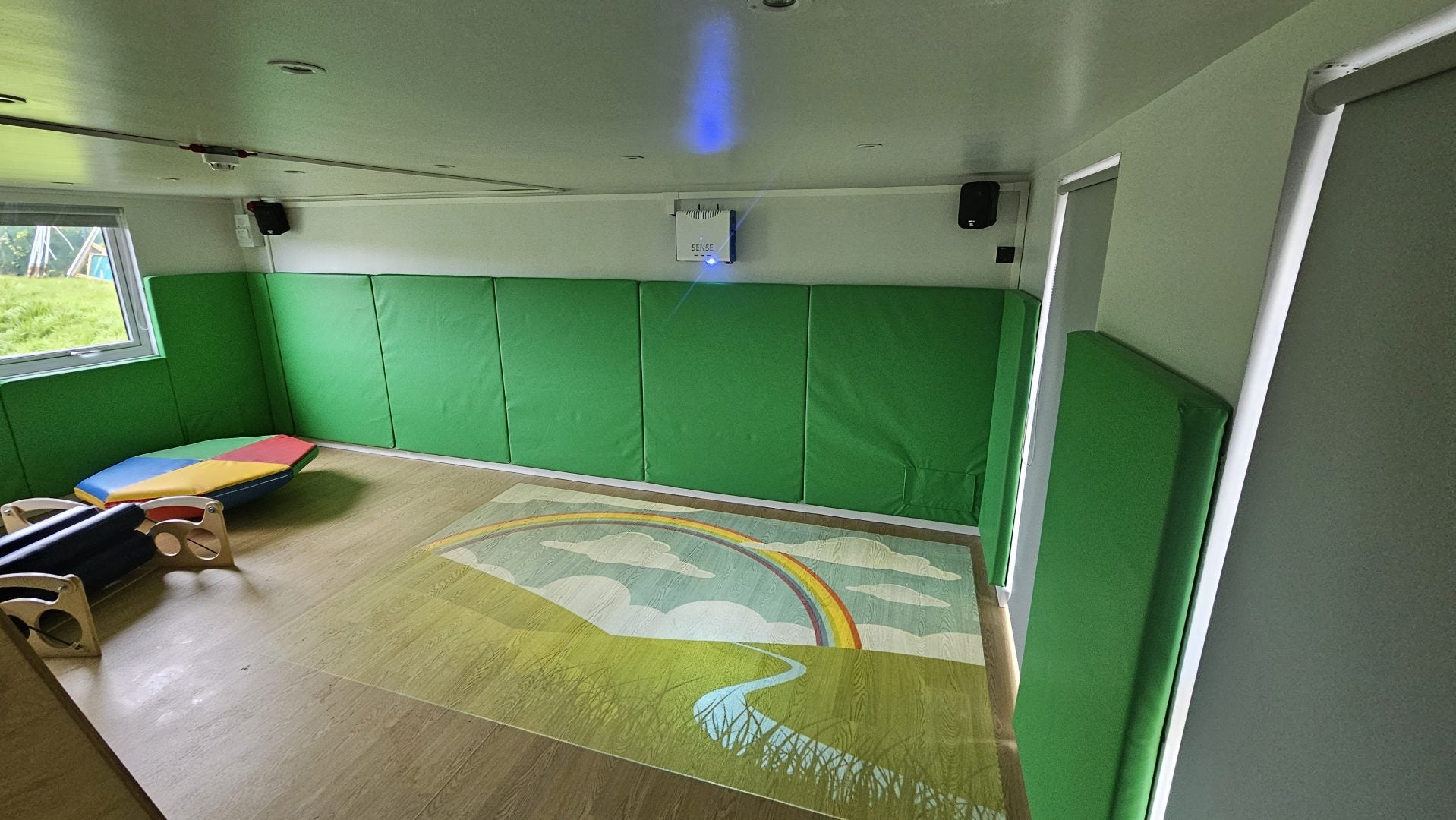 SENse Air, the all-in-one wall-mounted interactive floor projection system Special Needs Computers - 5