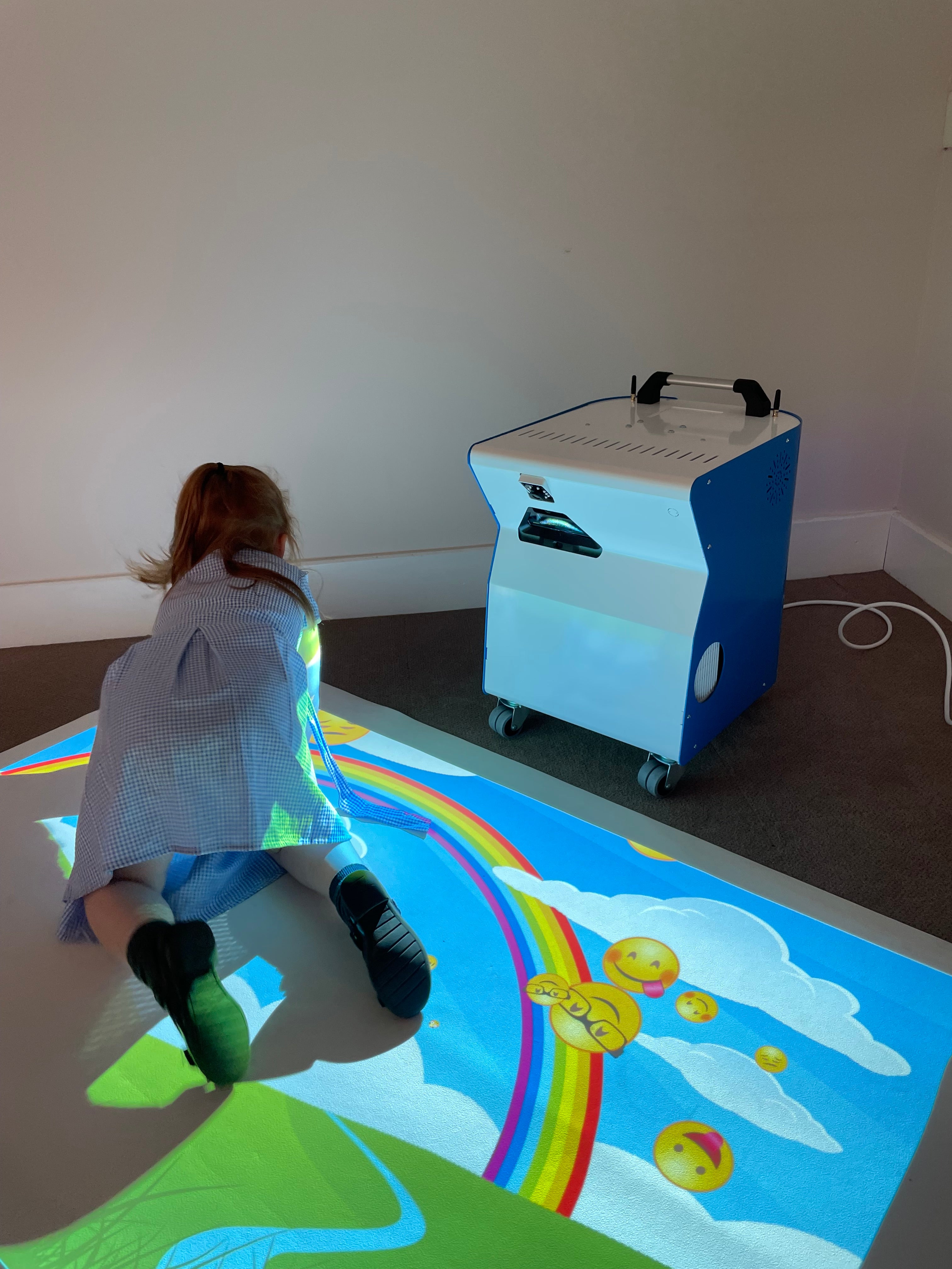 SENse Mini Portable Interactive System - 9