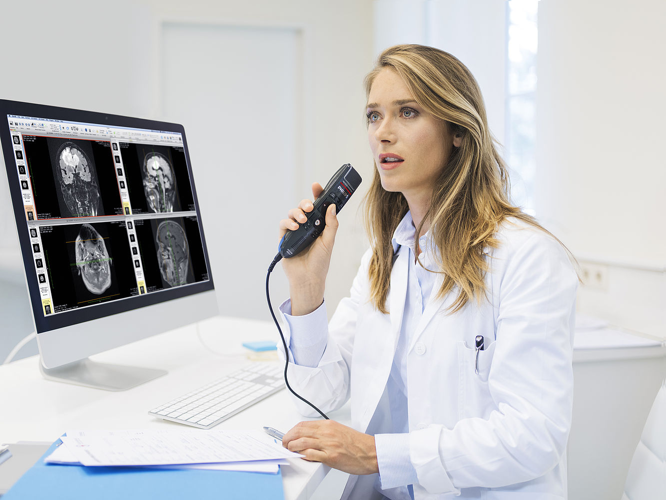 SpeechMike Premium Dictation Microphone