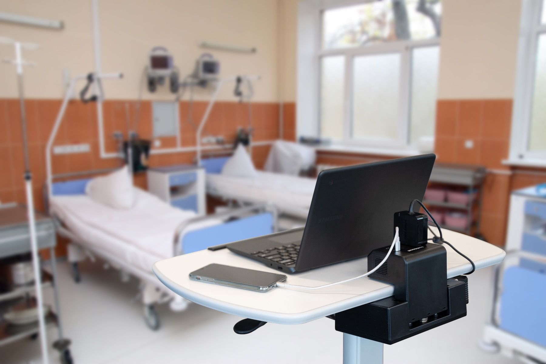 Pneumatic Height-Adjustable Lectern / Mobile Standing Desk