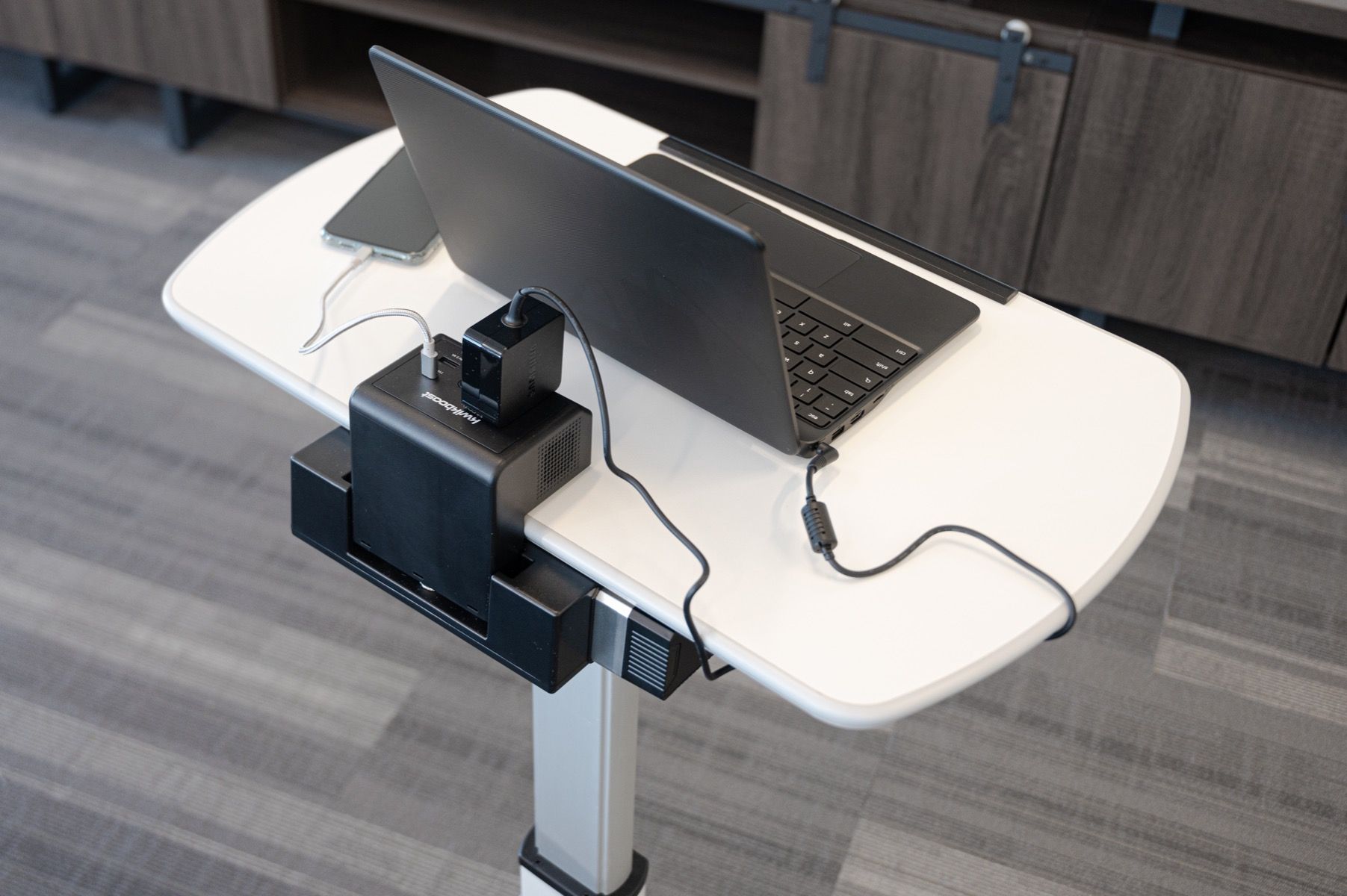 Pneumatic Height-Adjustable Lectern / Mobile Standing Desk