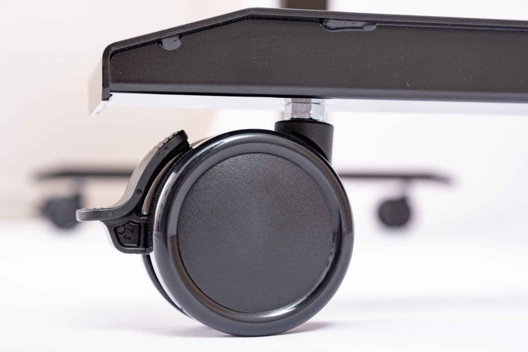 Luxor Luxor 48" Crank Adjustable Stand Up Desk