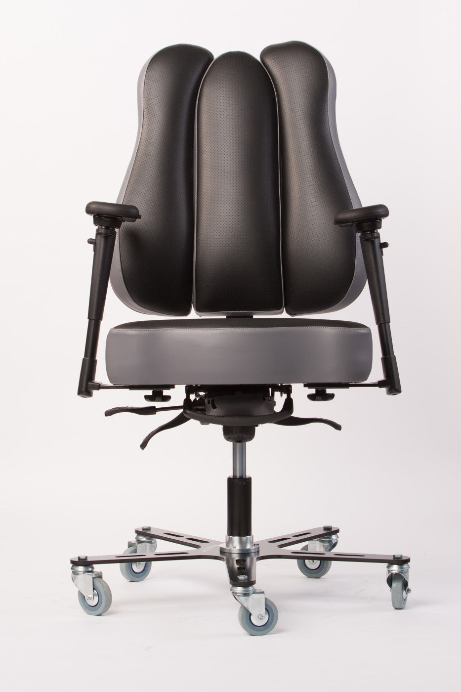 SYNERGO II Synetik Ergonomics