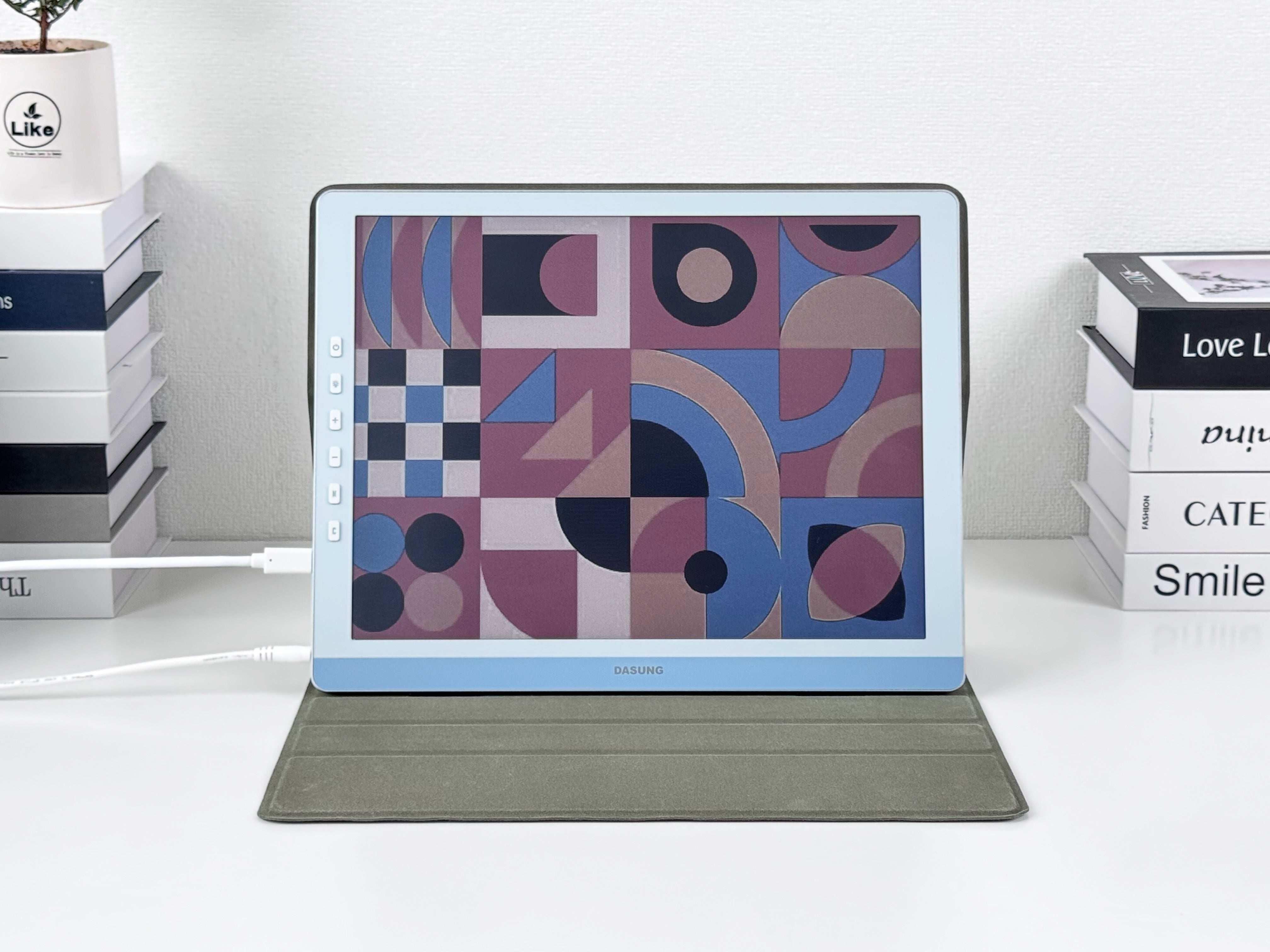 DASUNG Paperlike 13K: The World's First 13.3-inch 37Hz Color E-ink Monitor Special Needs Computers - 6